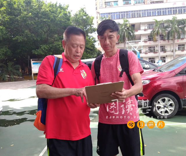 大力扶持足球发展,全市校园足球推广