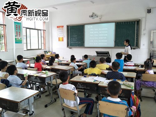 妙笔丹青绘琼枝爱撒铺咀淡如菊