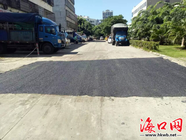 海口多条道路破损已修补,海口的公路坑坑洼洼