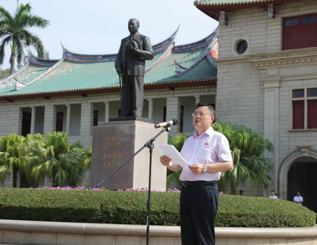 体育场正在改造宣传片,运动场翻新改造武汉