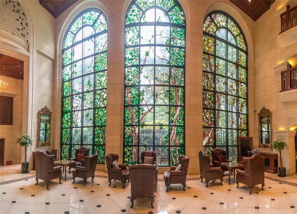 最In新娘情报速递:谁说城堡婚礼素人只有看的份儿？