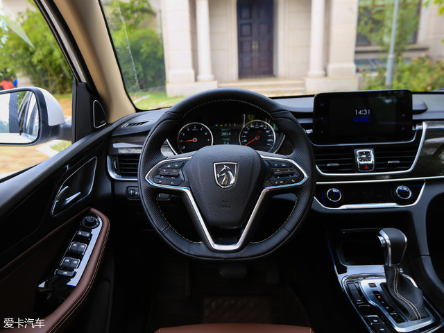 宝骏5602015手动舒适型驾驶体验,宝骏560驾驶功能键视频讲解