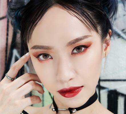 比夏天还热辣的UrbanDecayHeat，youaresoHOT!!!