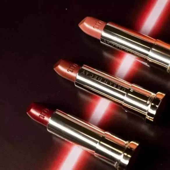 比夏天还热辣的UrbanDecayHeat，youaresoHOT!!!