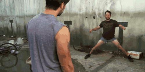 牛仔短裤怎么穿好看,牛仔短裤怎么穿比较好看