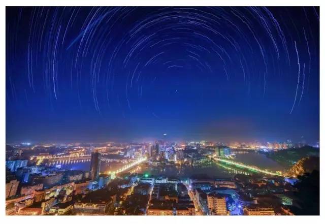 刷爆了朋友圈,朋友圈已经被刷屏了