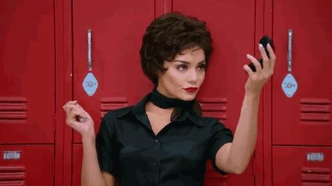 口红黑帮已向你的男友发来一份送礼清单