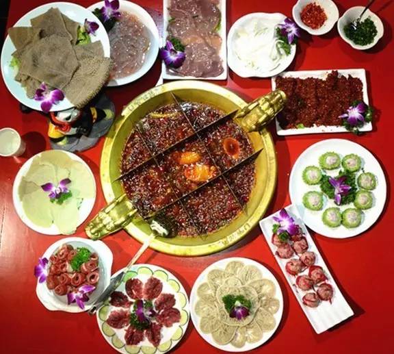 南充吃货最爱的这些公交路线，沿线美食把这条微信都撑爆了！