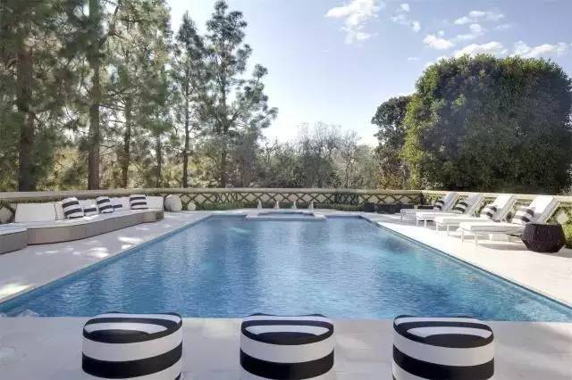 贝克汉姆穷到什么程度,贝克汉姆探访贫困家庭