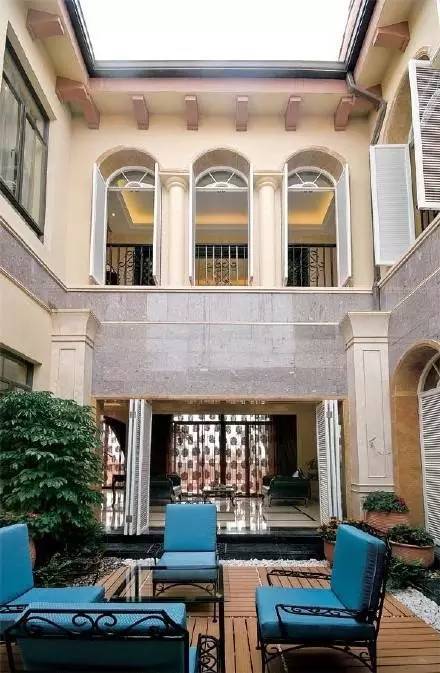 贝克汉姆穷到什么程度,贝克汉姆探访贫困家庭