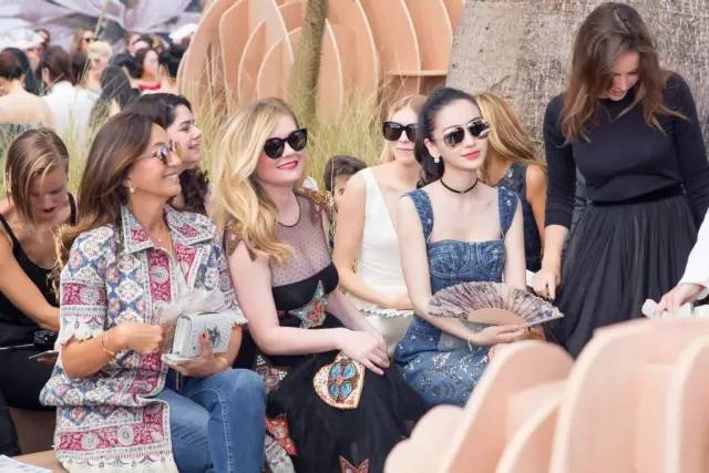 baby带火的权志龙的歌,baby带火的口红