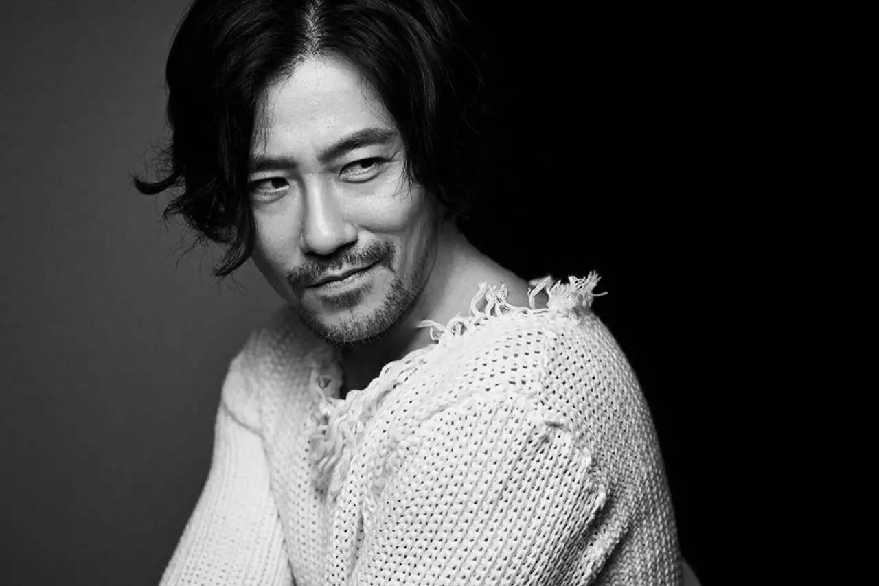 不爱踢球的演员不会是好作家丨戏剧