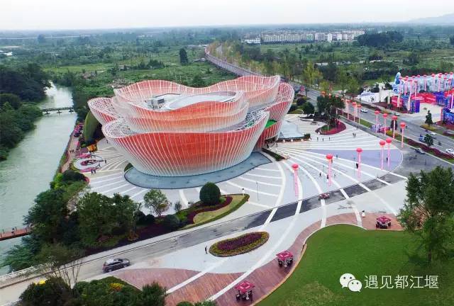 都江堰的伟大和奇妙之处 (都江堰精华部分图片)