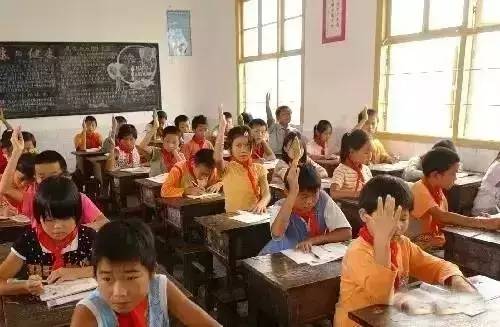 小时候上学时经历的生死瞬间,小时候上学的情景