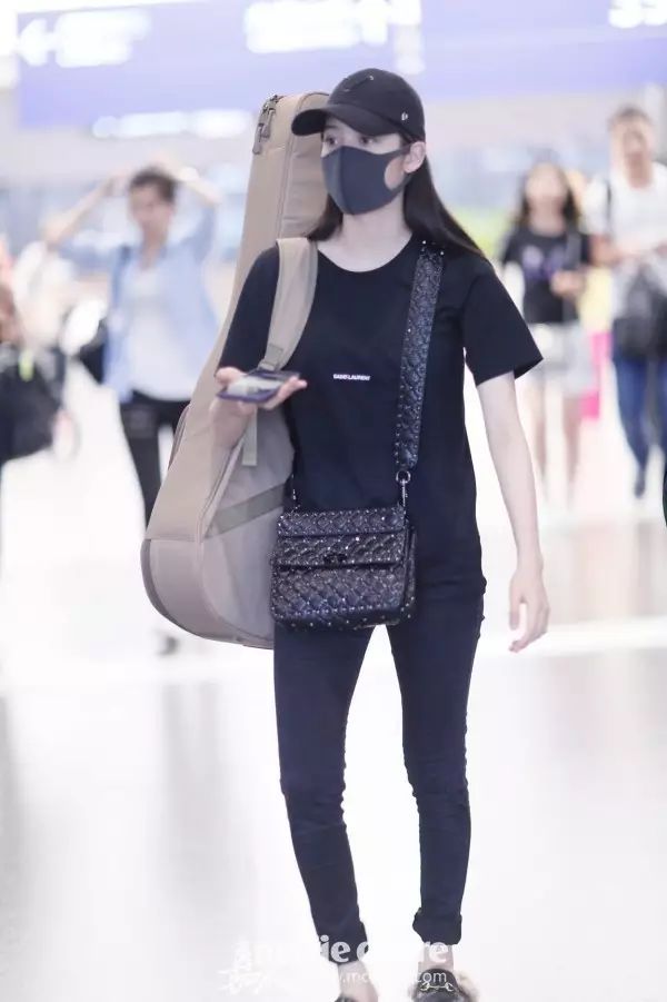 明星同款短袖t恤女杨幂,潮牌t恤女款杨幂同款条纹