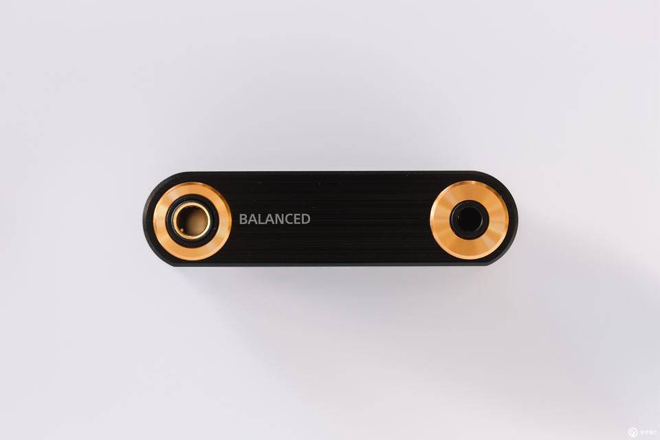 索尼walkmana300测评,索尼nw-a306和zx300a哪个好