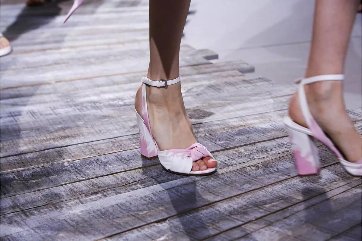 杨幂带货女王私服,带货女王杨幂