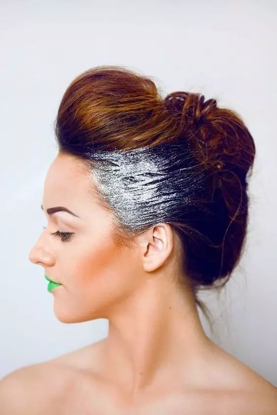 染发完长出黑头发怎么处理,染发后长出黑发怎么扎