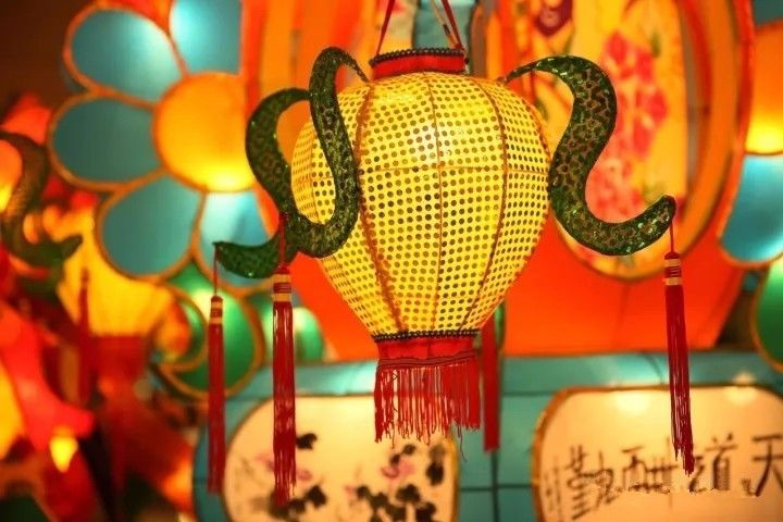 匠心制作｜传统匠人的手作灯都汇聚在海宁皮革城！