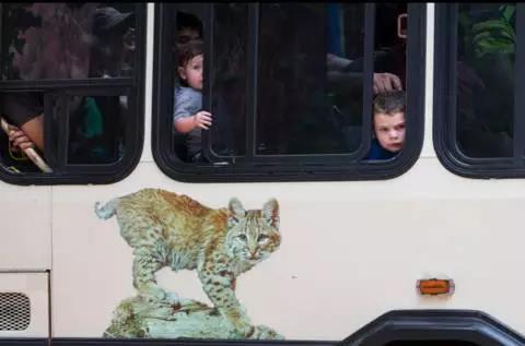 我早说过，国庆期间只有单位人少又便宜