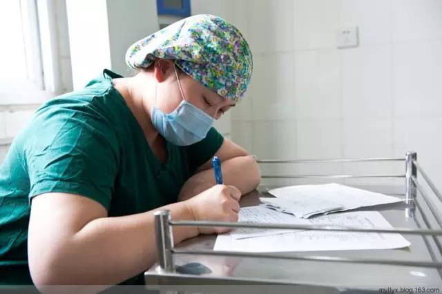 剖腹产全景记录,剖腹产恢复不同时期的照片