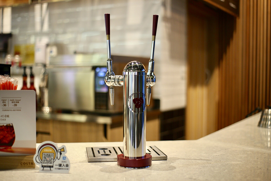COSTA出了氮气冷萃咖啡，我们在上海和成都都体验了一下