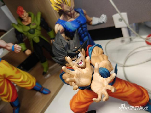 一加5顶配多少钱,1499元一加5手机