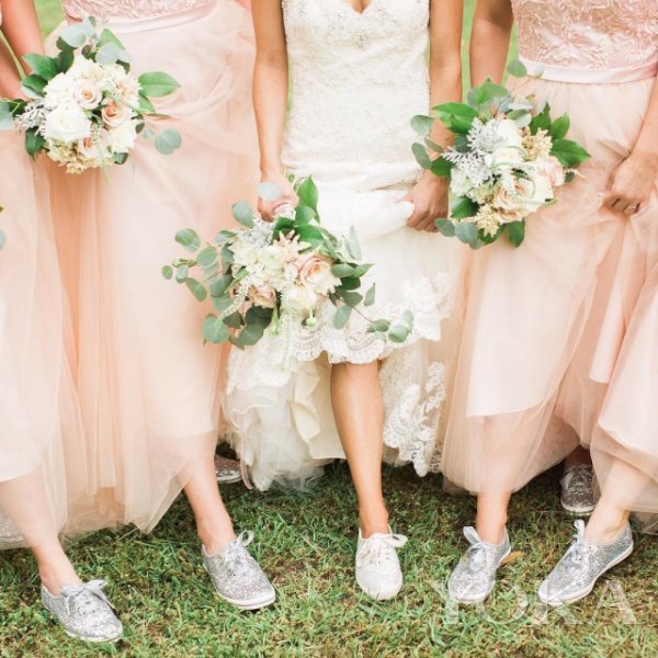 伴娘日记:穿错一双伴娘鞋颜值再高礼服再美都白搭！