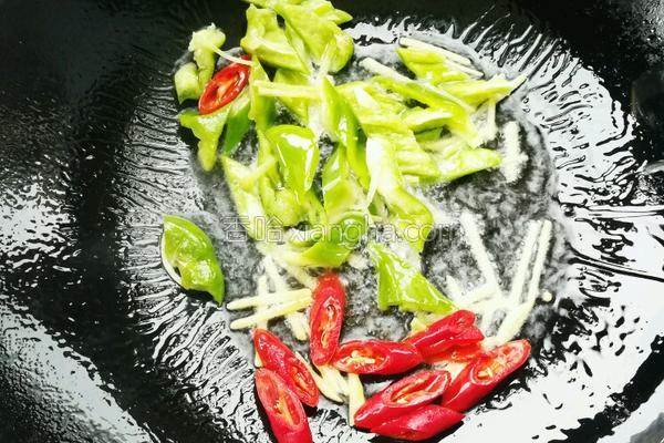 冬笋炒肉片家常做法视频,冬笋炒肉片咸菜的家常做法