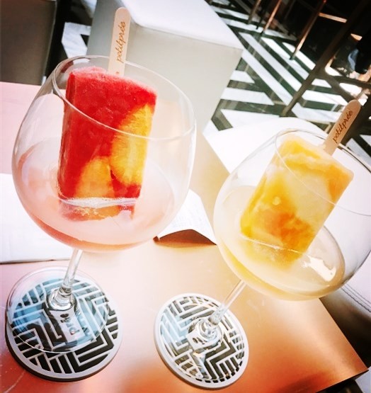 有五个不同口味的冰淇淋该怎么吃,冰淇淋又好吃又简单的方法