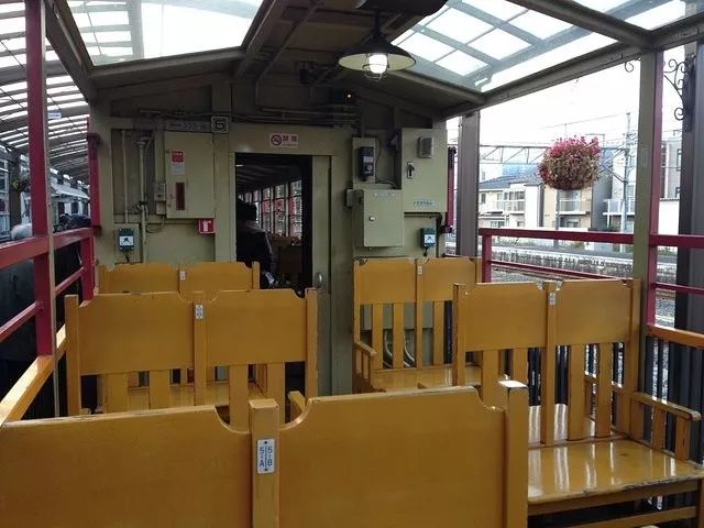 最高级的红色是什么,最高级最不过时的红色是哪一种