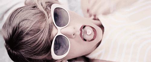 好不容易败了心爱的口碑款粉底液，别输在尴尬浮妆上｜我帮你试试