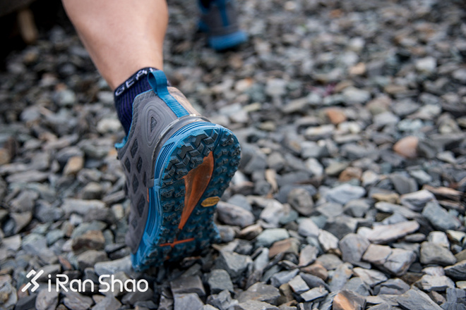 thenorthface儿童跑鞋,thenorthface轻量减震鞋子