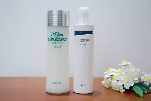 你过来我告诉你一个秘密,告诉你一个你想知道的秘密