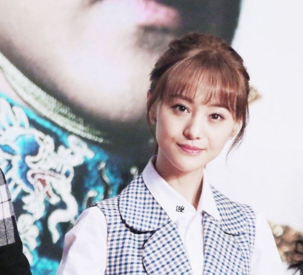 郑爽的演技是被她的黑眼圈耽误了吗？！90后的最大的肌肤危机就是它！