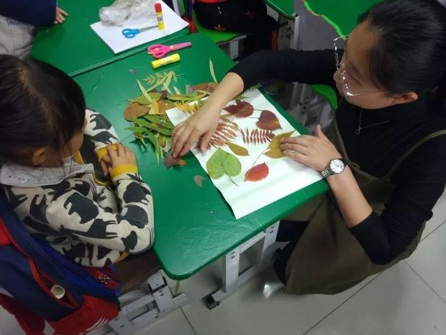 趣味树叶拼贴画手工,树叶粘贴画秋天落叶制作