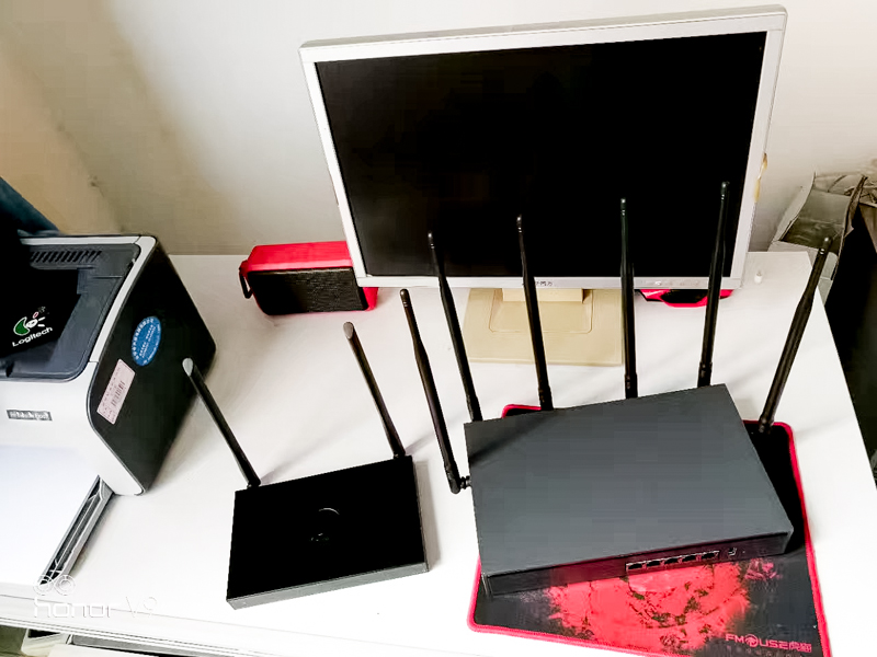 千兆飞鱼星路由器什么型号,飞鱼星百兆路由器