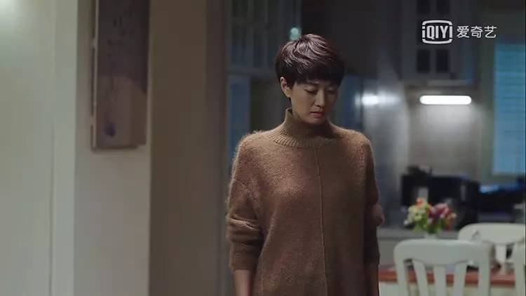 我的前半生唐晶为什么对罗子君好,我的前半生原著中的子君和唐晶