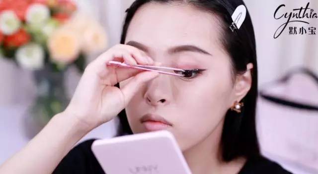 90%的女生没有选对睫毛膏!难怪睫毛刷成苍蝇腿