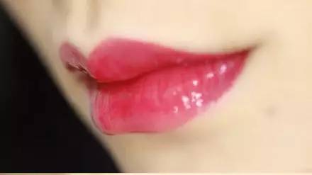 相似度高达90%,相似度95的大牌美妆