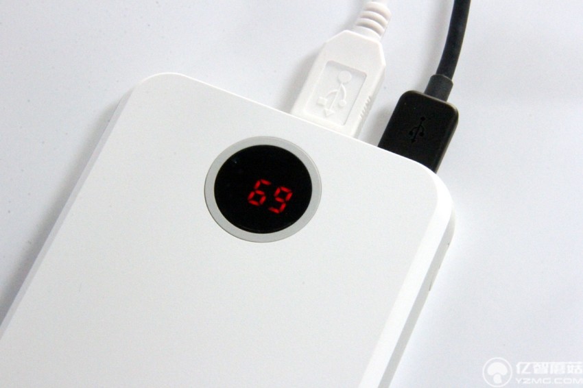 罗马仕Horus移动电源体验测评：来一场说走就走的旅行