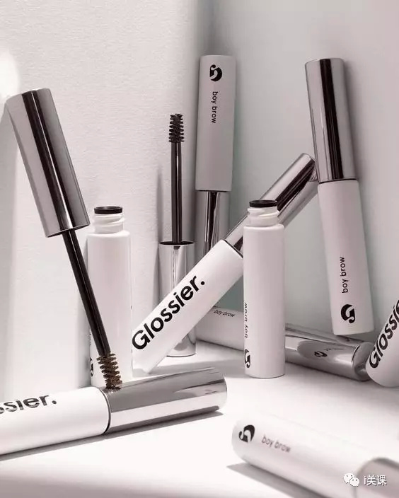 超模米兰达可儿妆容,和姐妹一起化个名媛妆