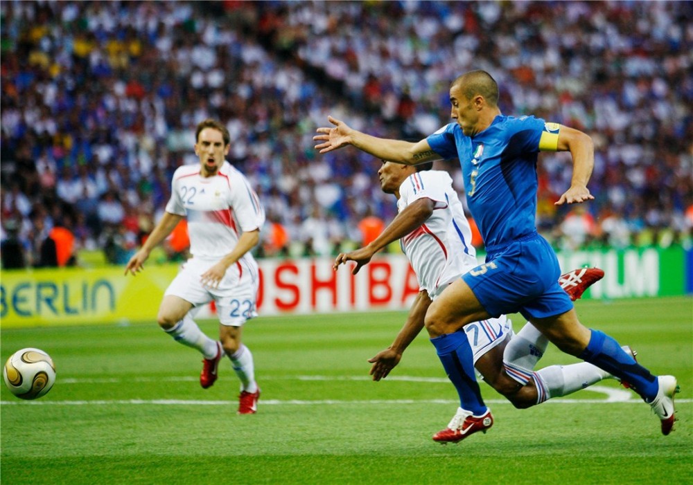 罗纳尔多的世界杯最佳阵容图片,天下足球20年最佳阵容罗纳尔多