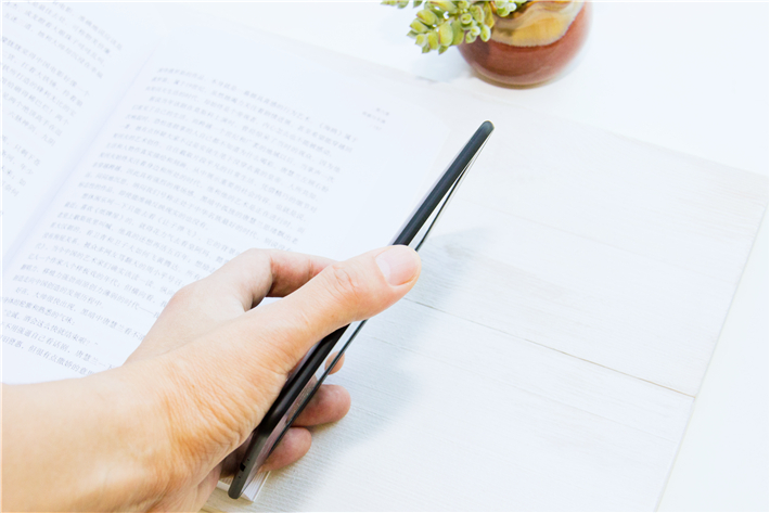 鐢ㄧ數瀛愪功闃呰鍣ㄤ粈涔堜功閮借兘鐪嬩箞,鐪嬩功鐨勭數瀛愰槄璇诲櫒