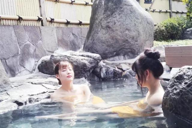正确打开泡温泉的方法，不会就学起来！