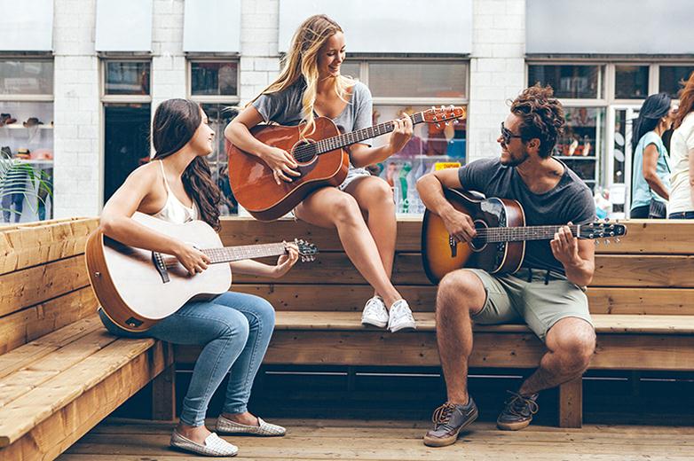 初学者入门吉他怎么选,新手入门怎么选择吉他