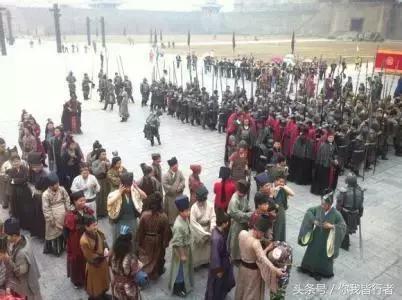 千千万万的人付出努力,无数人都是为了生存而去努力赚钱