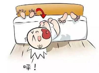 宝宝摔下床仰躺着一般怎么下去的,宝宝突然掉下床