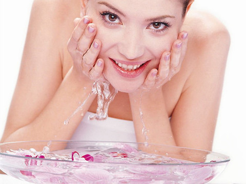 痘友收好了痘痘的一般处理原则,怎样快速祛除脸上痘痘学生党