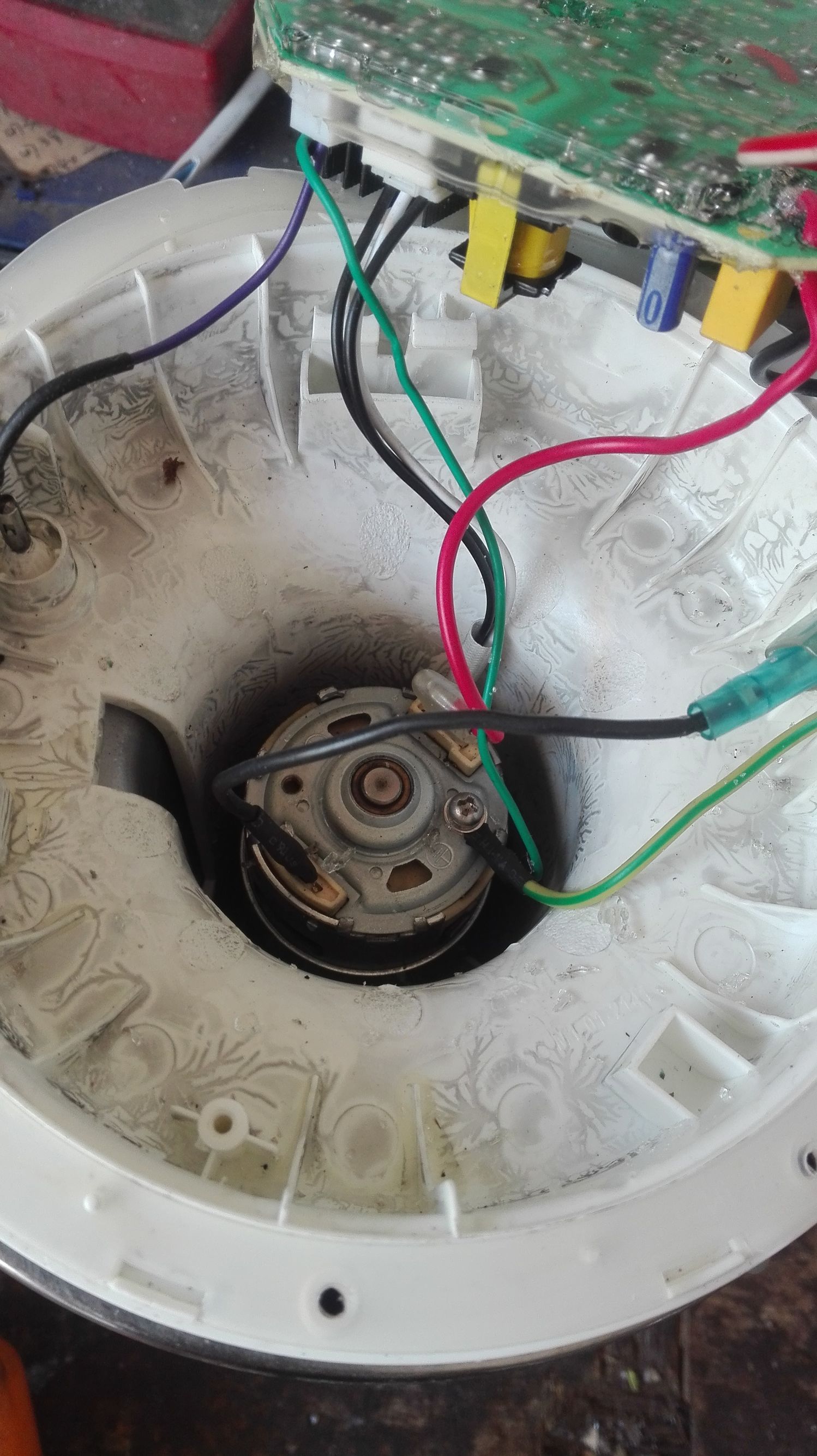 九阳dj13b-c85sg豆浆机电机不转,豆浆机电机不转怎样修